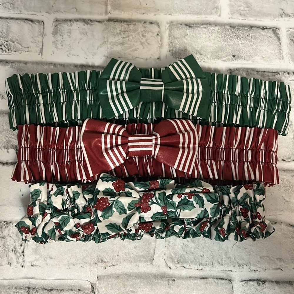 Longaberger Basket Fabric Garters, set of 3, Red, Green, and Holly